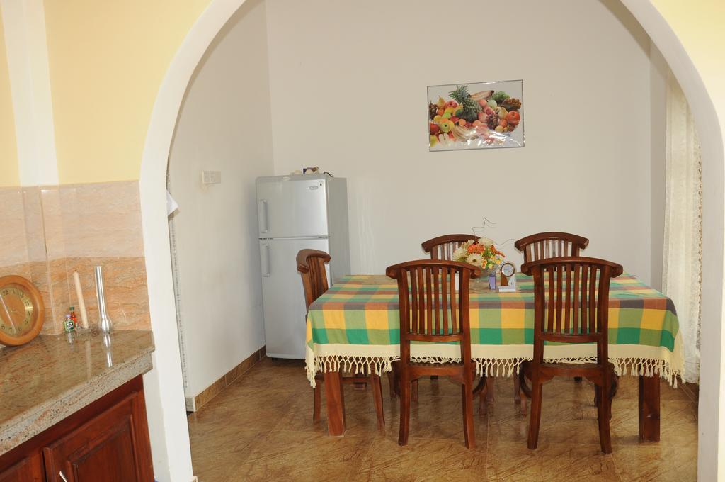 Deutsche Villa ฮิกคาดูวา ภายนอก รูปภาพ