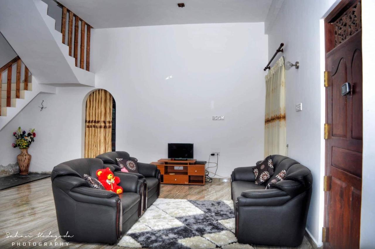 Deutsche Villa ฮิกคาดูวา ภายนอก รูปภาพ